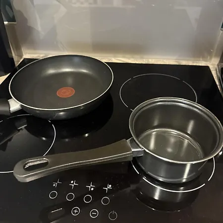 Stylish Boutique 1bd On The Headrow Ls1 *